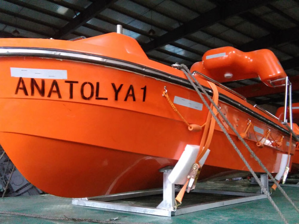 4.3 Meter Rescue Boat - Image 3