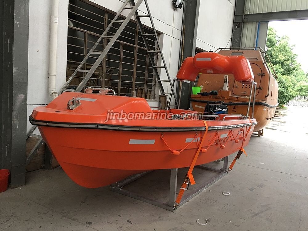 6 Persons Rescue Boat - Image 2