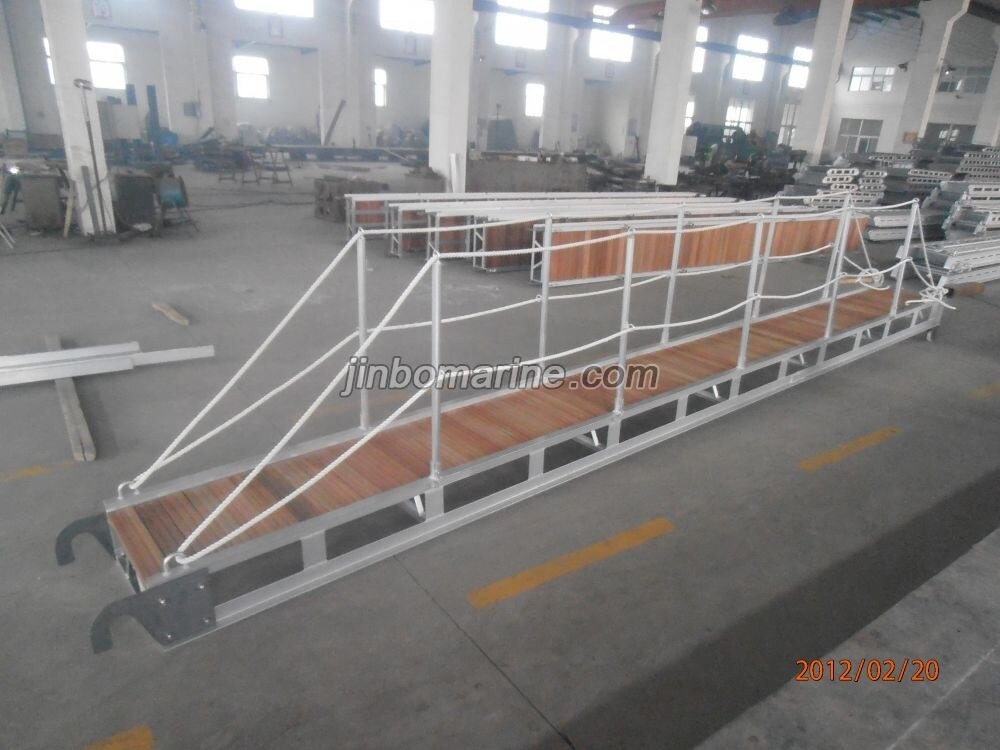 Aluminum Gangway with Hard Wood Step - Image 1