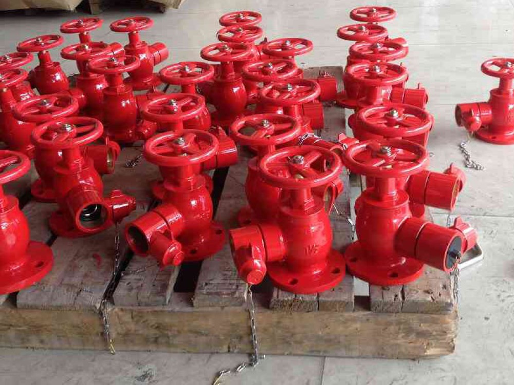 British Type Fire Hydrant - Image 2