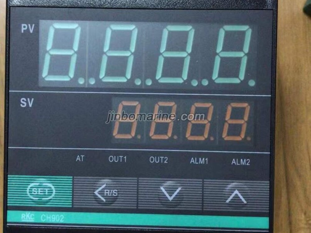 CH902 Temperature Controller - Image 1