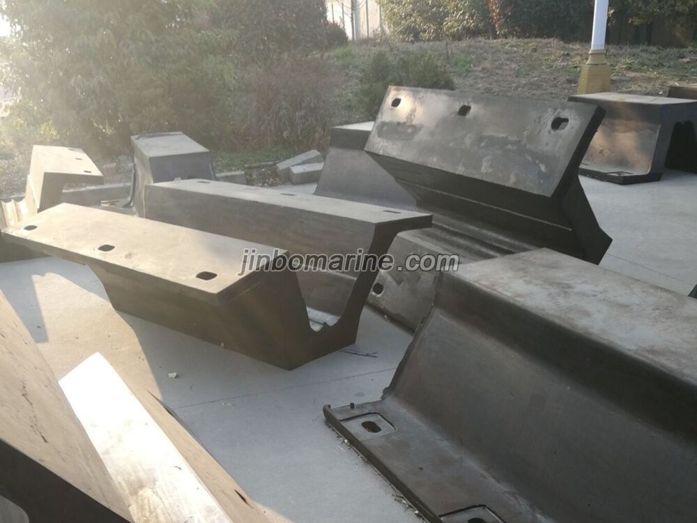 DA Type Rubber Fenders - Image 2