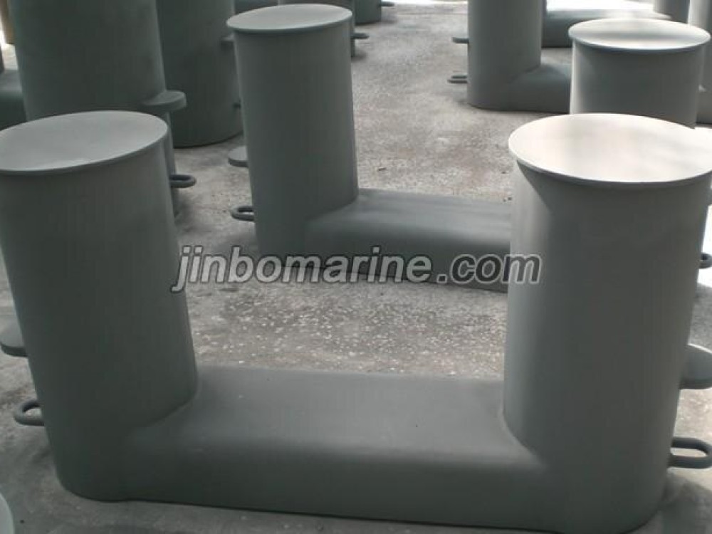 DIN 82607-1995 Ship Use Double Bollard - Image 1