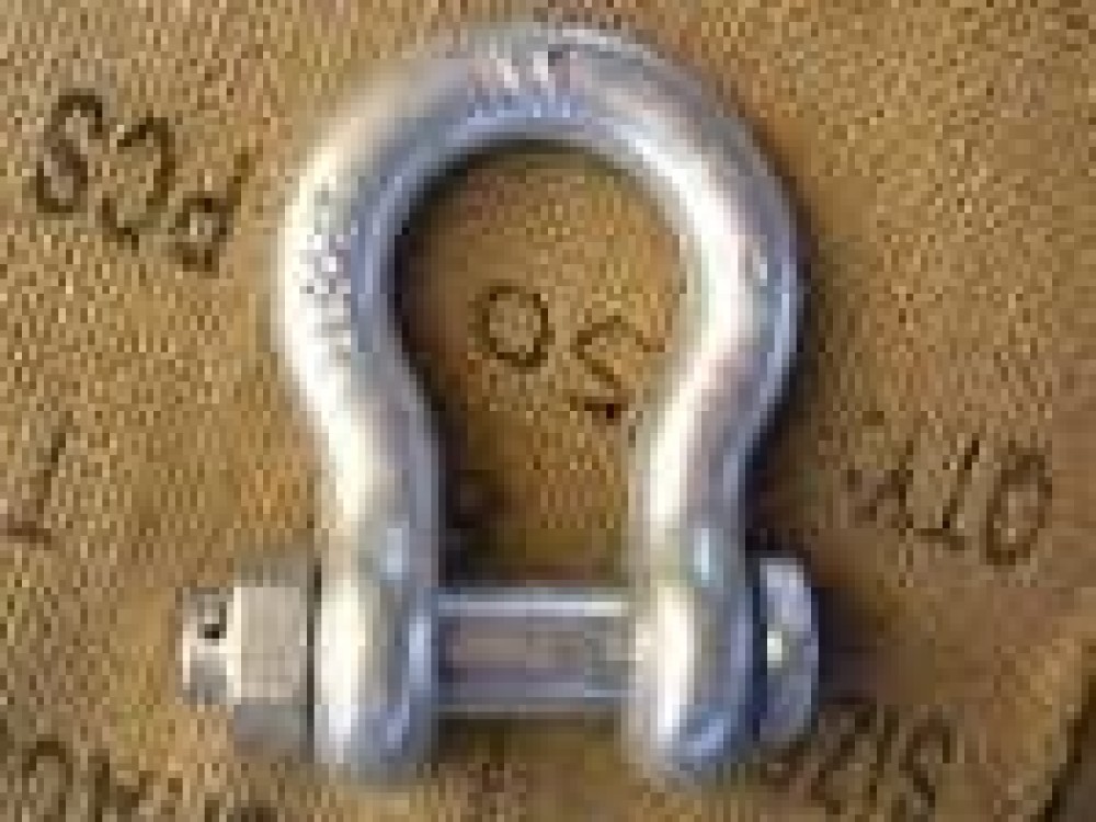 G2130 Bow Shackle - Image 1