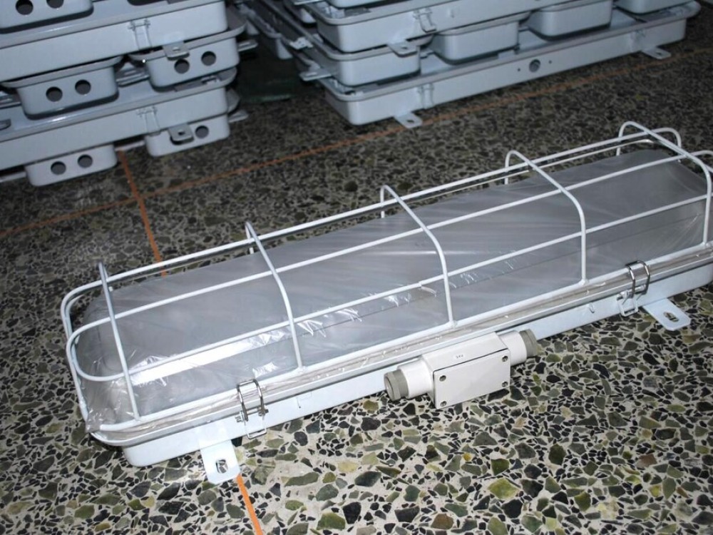ZCY22-2 Fluorescent Pendant Light - Image 1