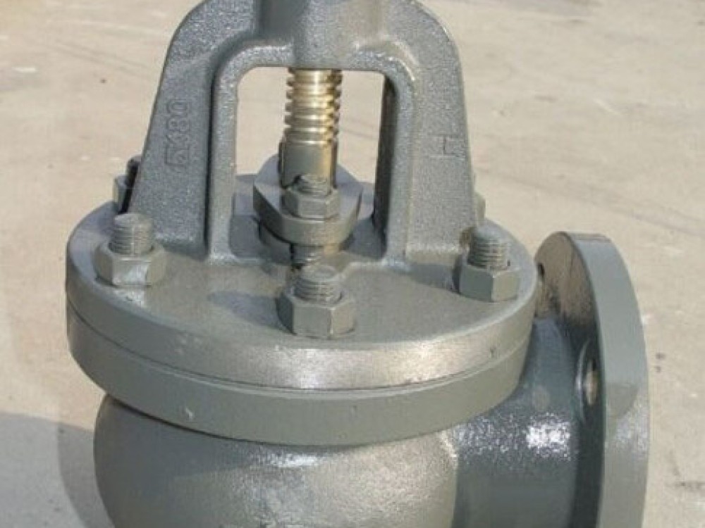 Marine Cast Iron Angle Valve JIS F7306 5K - Image 1