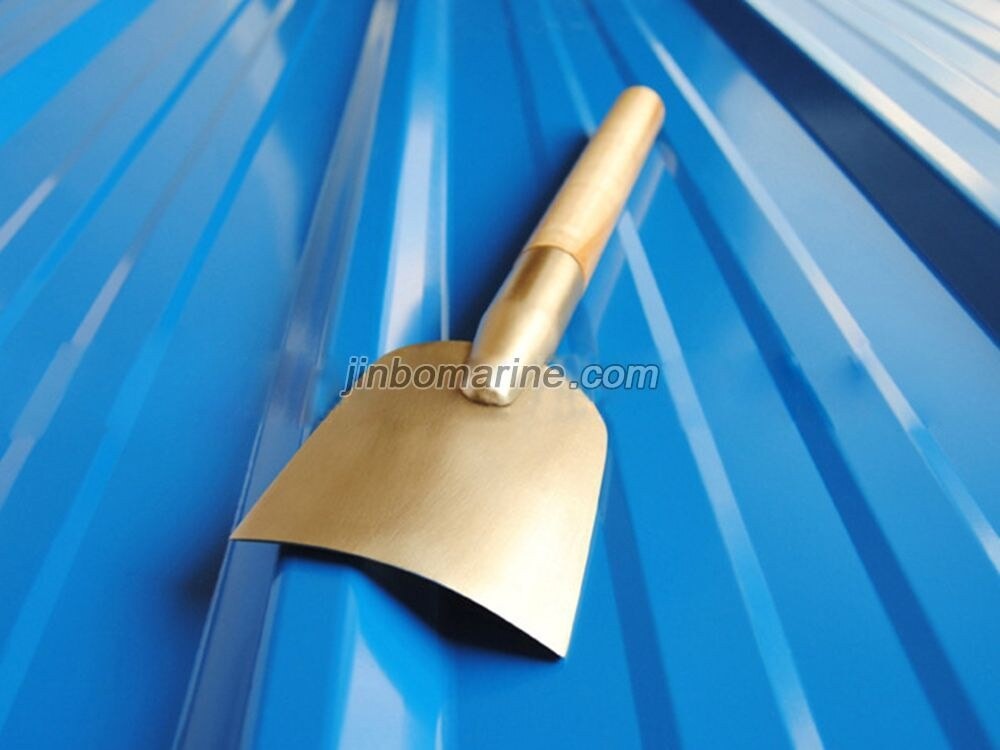Non-sparking Assembly handle Arched Scraper - Image 4