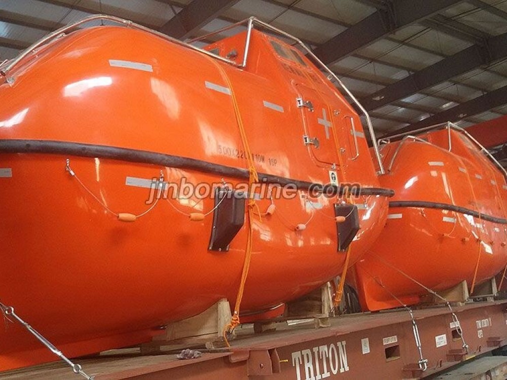 Totally Enclosed Lifeboat - Image 2