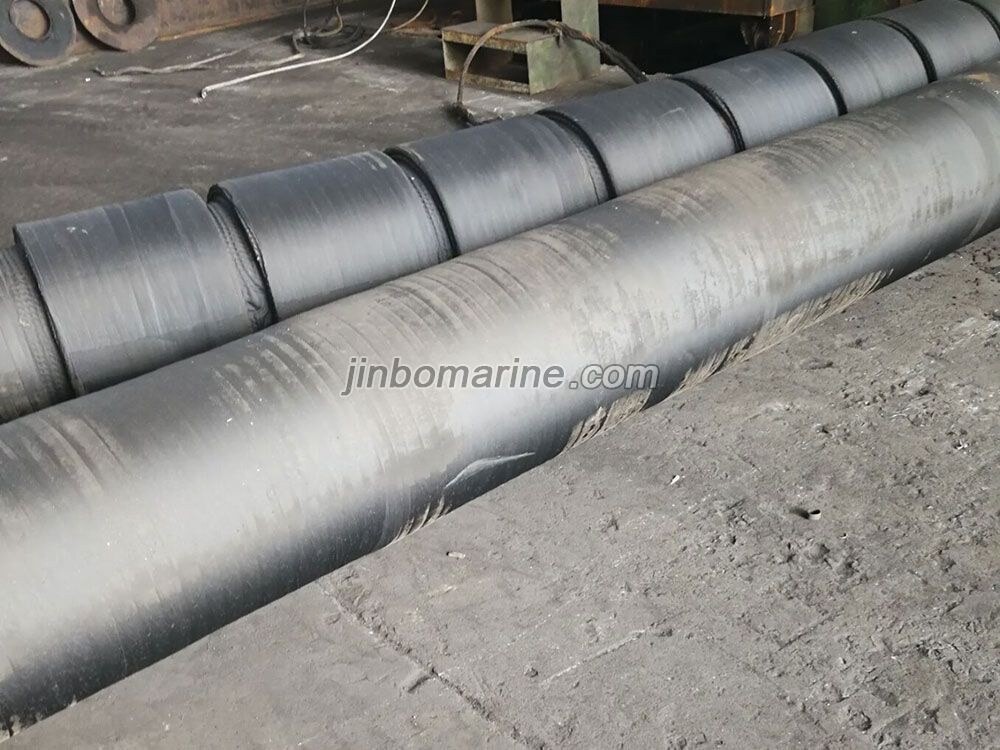 Tugboat Type Rubber Fender - Image 1