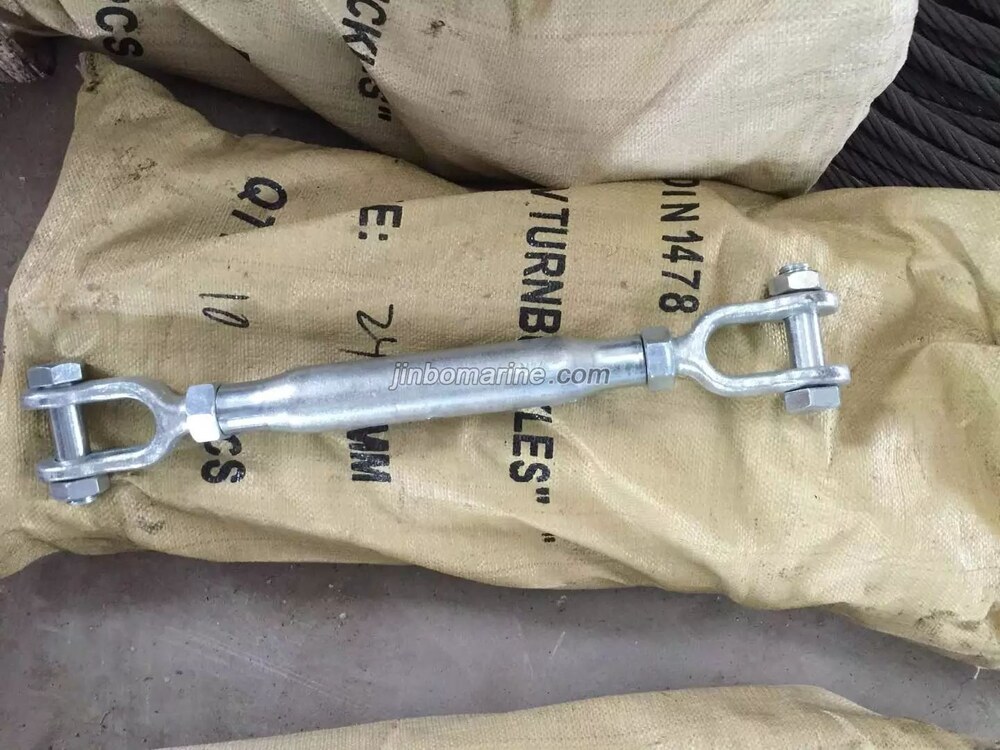 DIN1478 Galvanized Turnbuckle