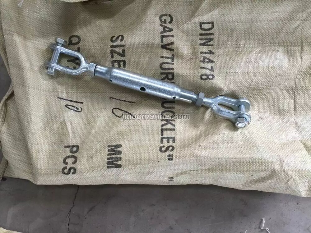 DIN1478 Galvanized Turnbuckle