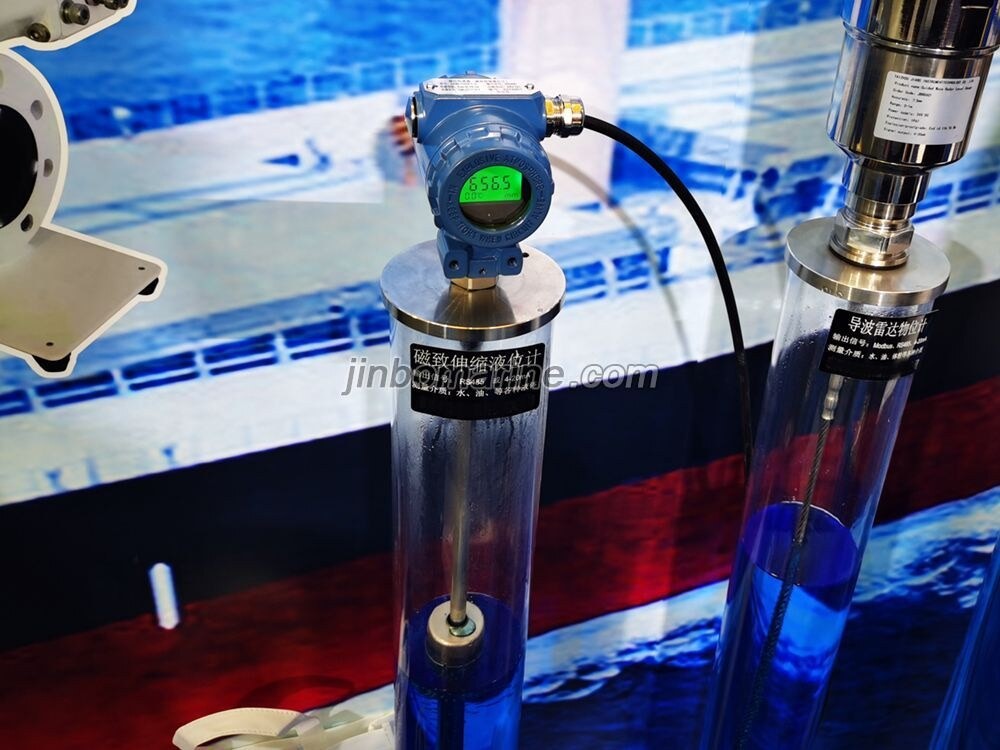 UHB-1000I-C-E Liquid Level Transmitter - Image 1