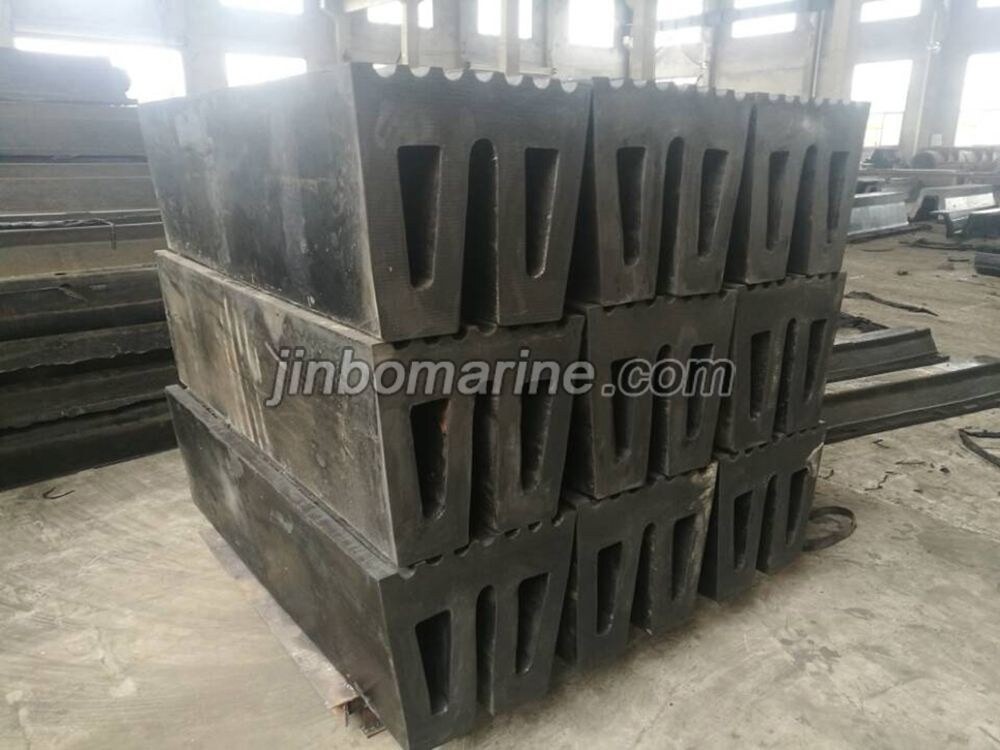 W Type Rubber Fender - Image 1