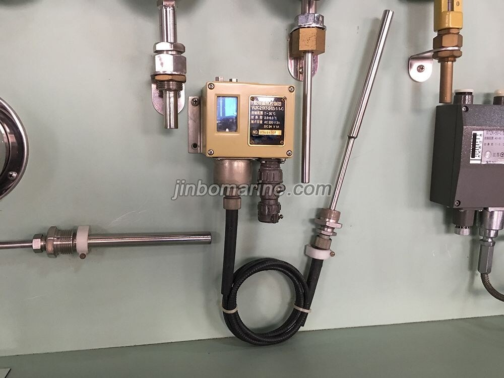 WJK Type Marine Temperature Controller - Image 1