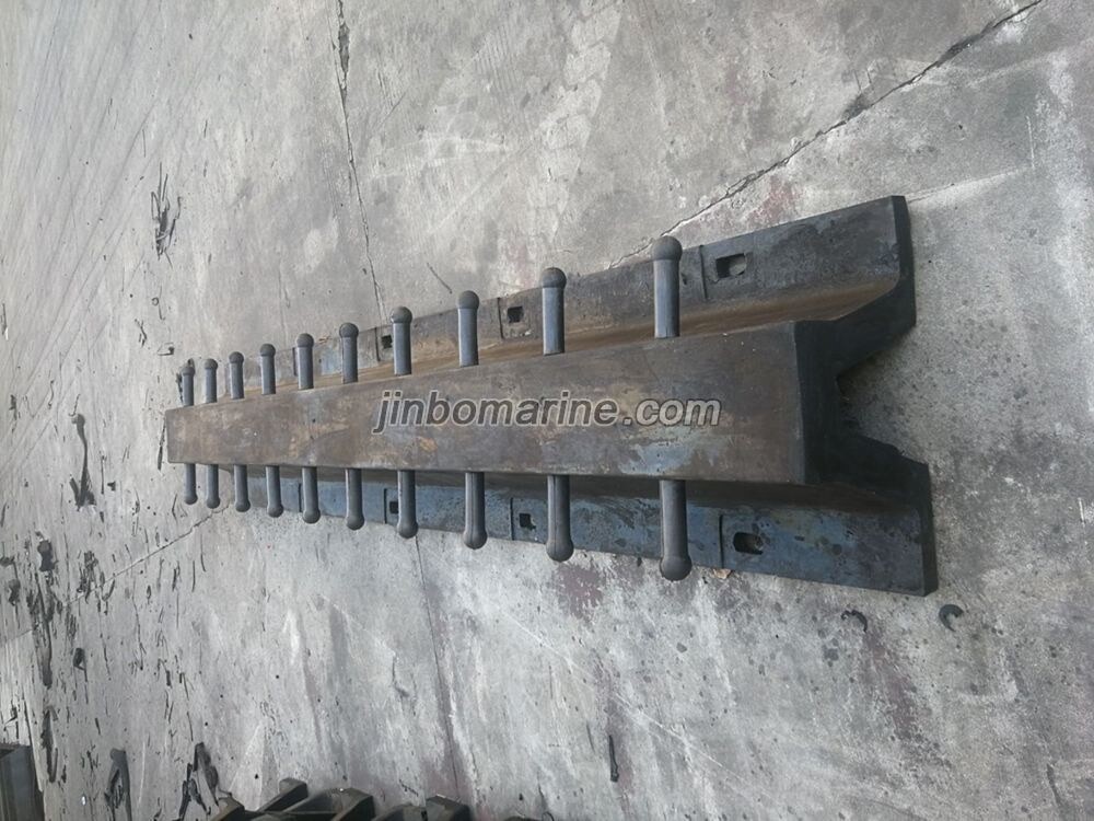 XT Type Ladder Rubber Fender - Image 2
