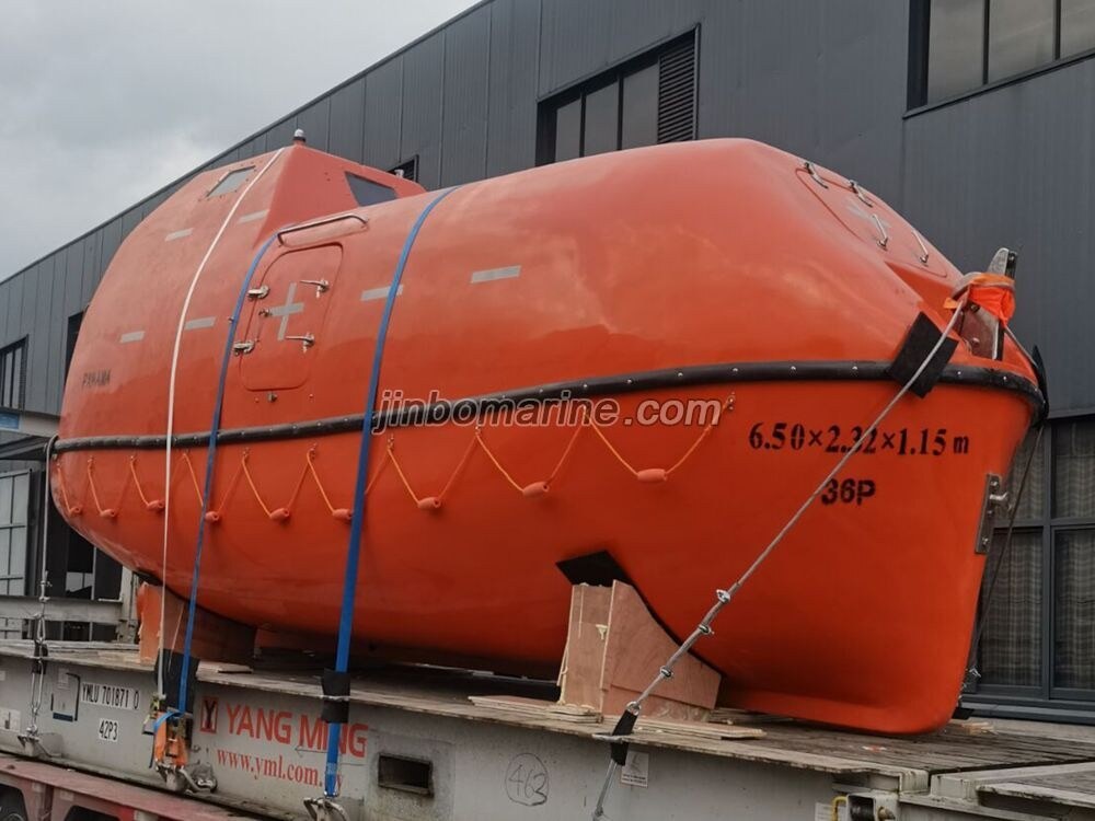 YZ6.5F Fire-Resistant Totally Enclosed Lifeboat - Image 1
