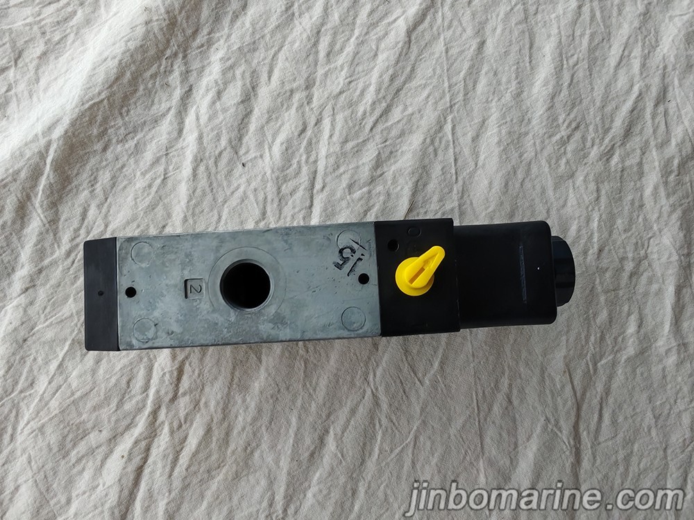 AVENTICS 2/3-way directional valve 5772070220 4