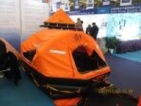 Automatic Self-Righting Inflatable Liferaft