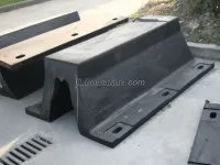 DA Type Rubber Fenders 1
