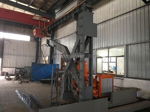 Gravity Luffing Arm Type Davit