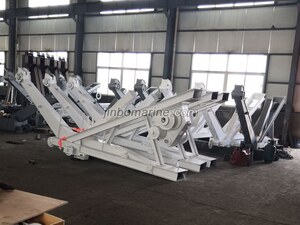 L65 Gravity Luffing Arm Type Davit