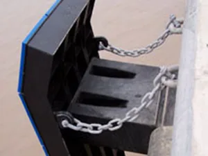 ME Type Rubber Fender thumbnail 1