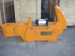 Pneumatic Control Harbour Type Towing Hook thumbnail 1