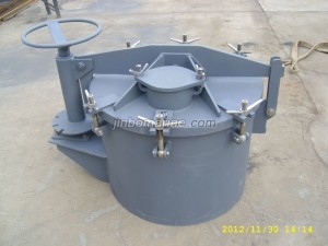 Rotating Oiltight Hatch Cover