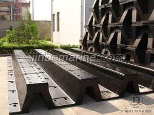 SA-B Type Super Arch Rubber Fenders thumbnail 1