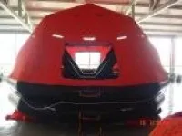 Self-Righting Inflatable Liferafts 1