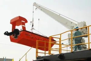 Single Arm Slewing Davit thumbnail 4
