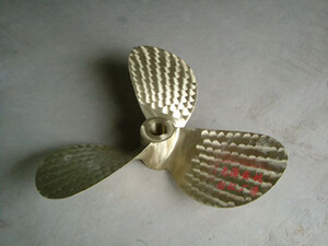 Three-blade propeller