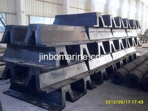 V Type Rubber Fender
