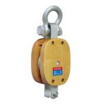 Wood block single sheave with Shackle