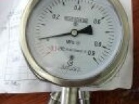 YC-100T-N Anti-Vibration Gauge With Valve