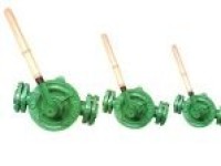 Half Twist-action Hand Pump