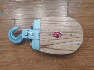 IMPA231586 WMH Wooden Snatch Block